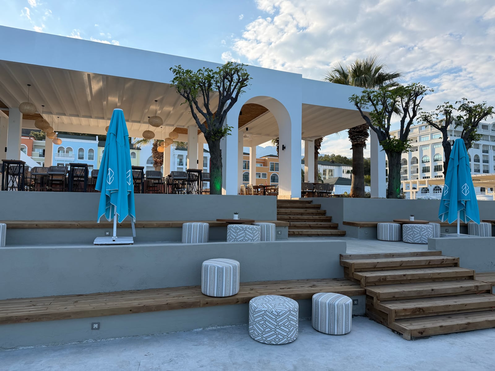 Breeze Bar 3