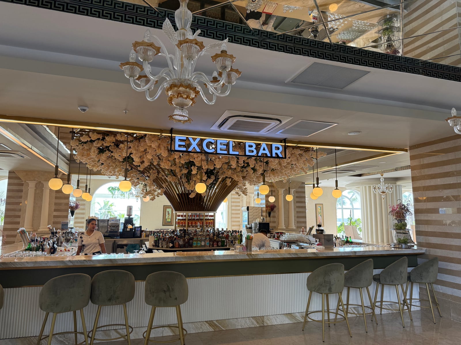 Excel Bar 1